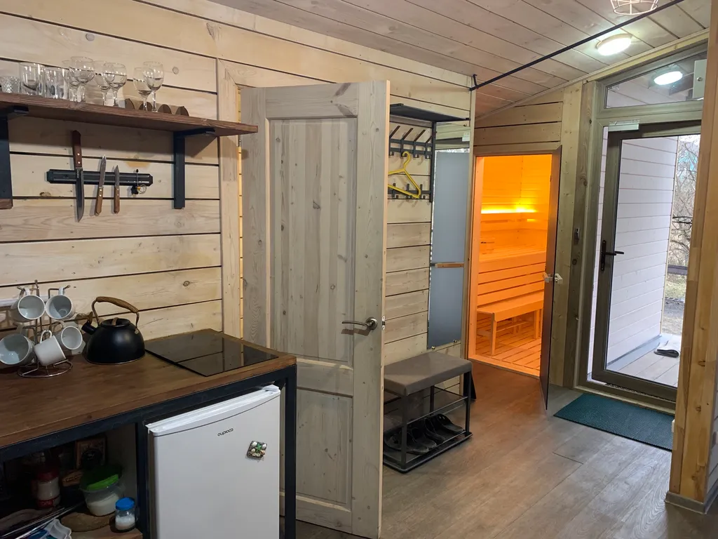 Дом 54m2 — чан, кухня, панорамные окна