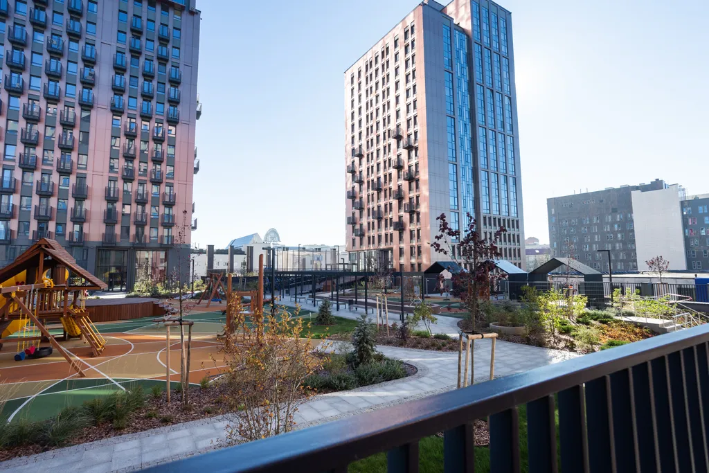 Уютная студия с балконом в шаге от Тинькофф холл и УфаАрена