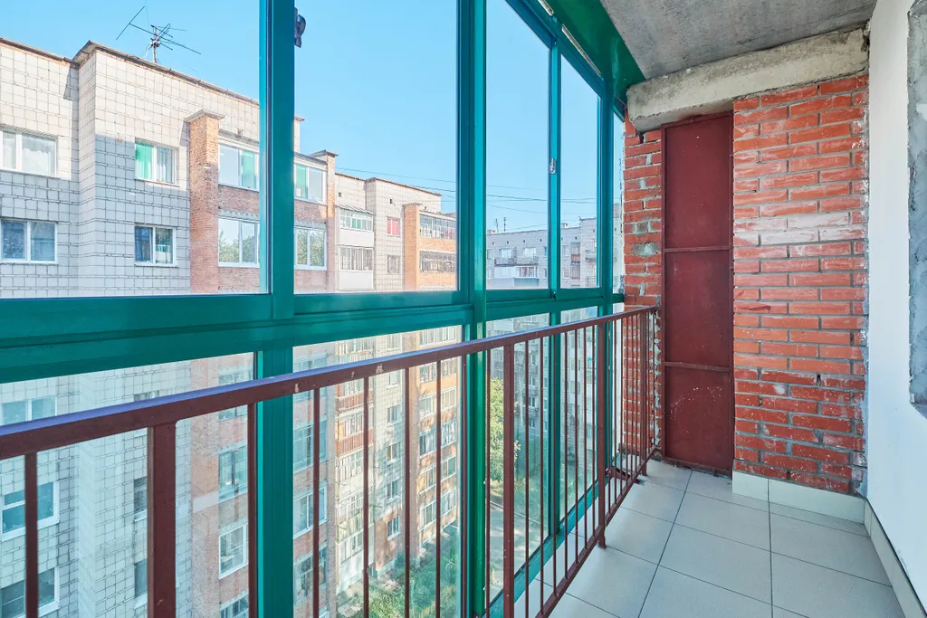 Комфортная двухкомнатная квартира у Лагерного сада