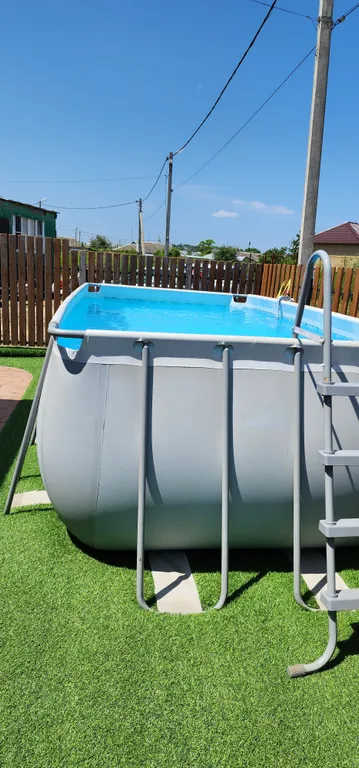 Коттедж Дом с бассейном — Кучугуры