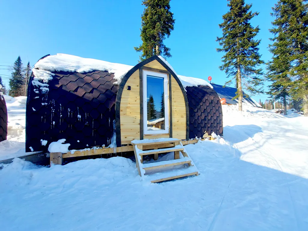 Коттедж Уютный кемпинг среди леса с видом на горы — аренда посуточно в Шерегеш