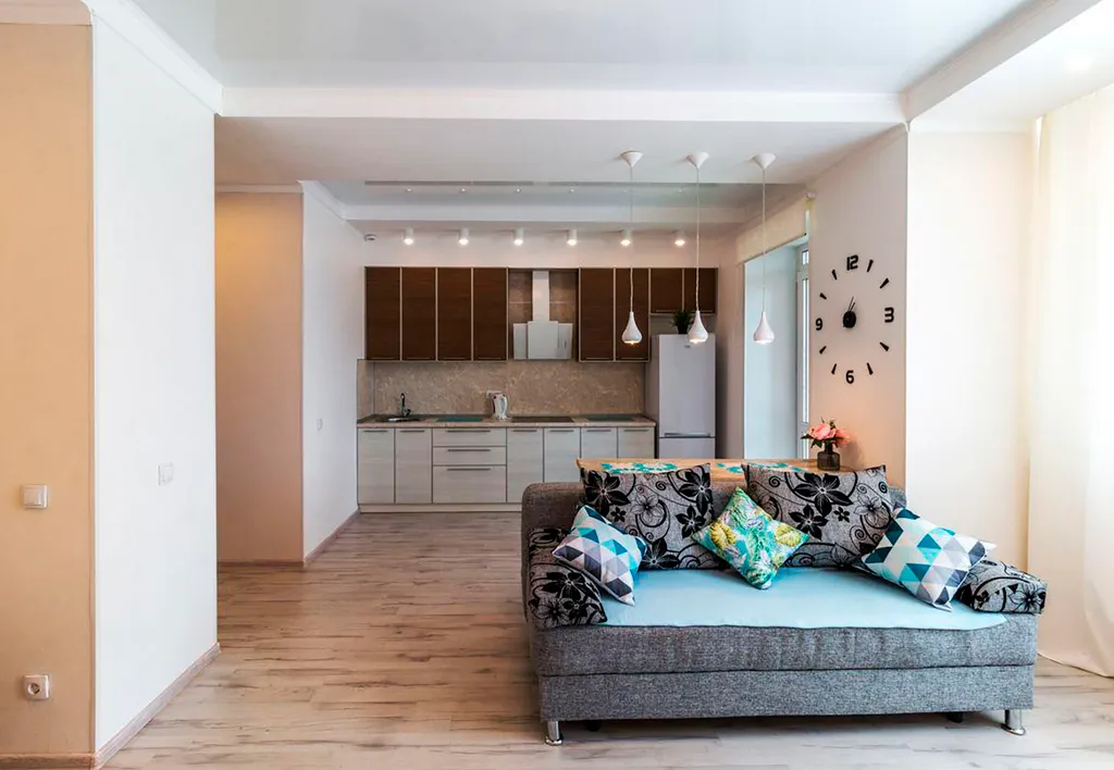 Студия в центре города, зеленый остров