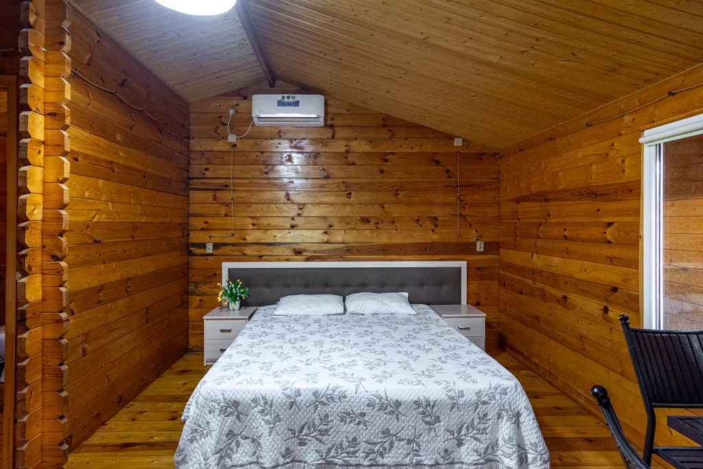 Современный деревянный дом из бруса