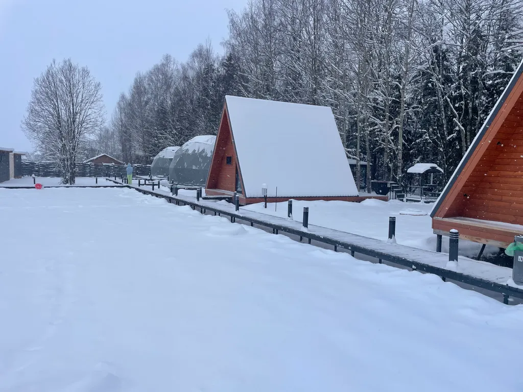 Коттедж A Frame Палисандр с панорамным видом в лес, чаном и мангальной зоной — Черленково