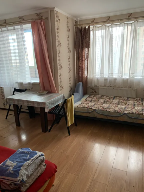 Квартира Квартира Уютная студия в центре Шушар имеет два окна, почти как однокомнатная — Шушары