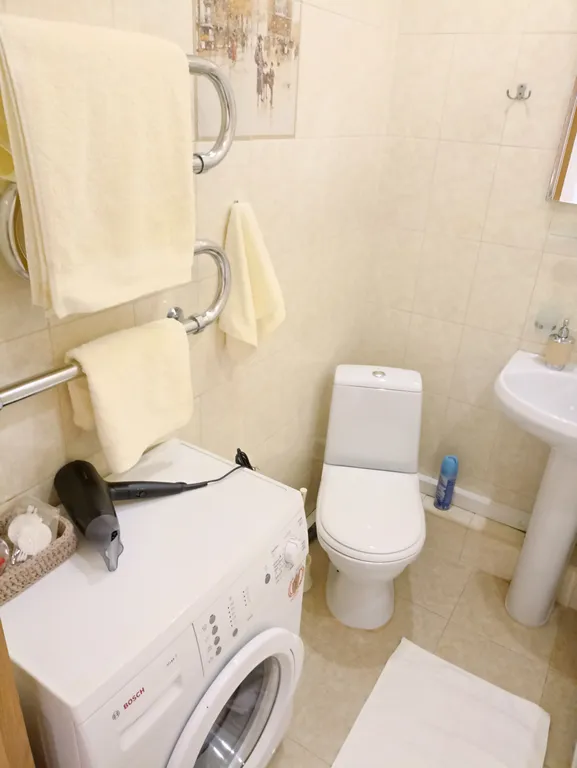 Светлая однушка рядом с диагностическим центром