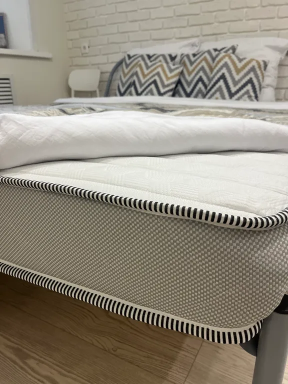 Квартира Апартаменты со свежим ремонтом и отдельным входом Neoclassic — Ярославль