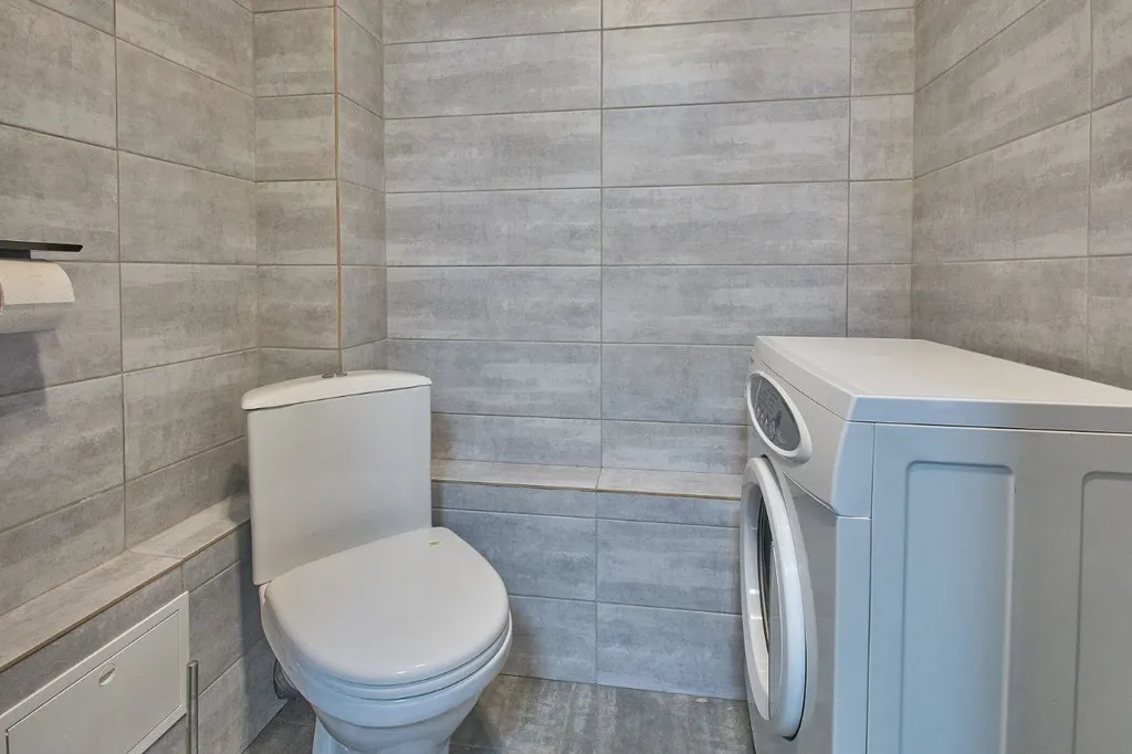 Светлая квартира с большой кроватью и Smart TV