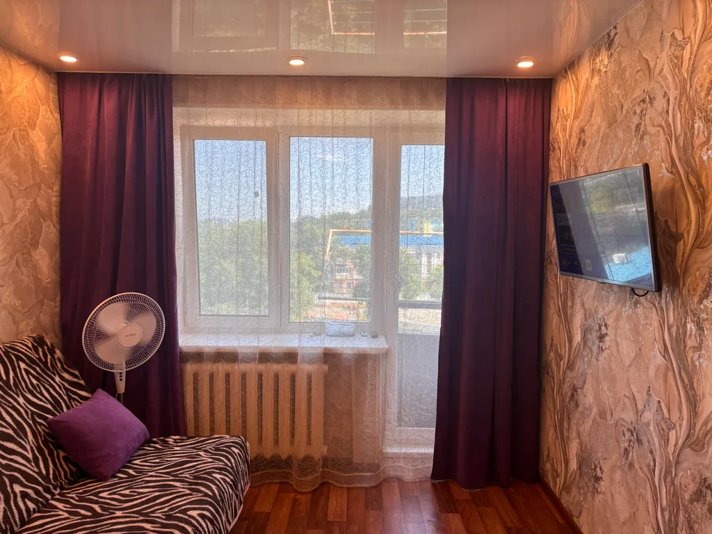 Небольшая однокомнатная квартира — аренда посуточно в Владивосток