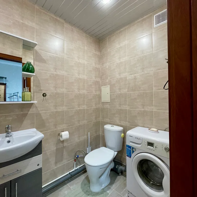 Студия с видом на озеро