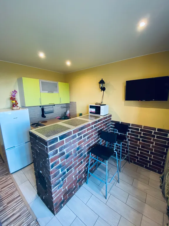 Квартира прямо у метро