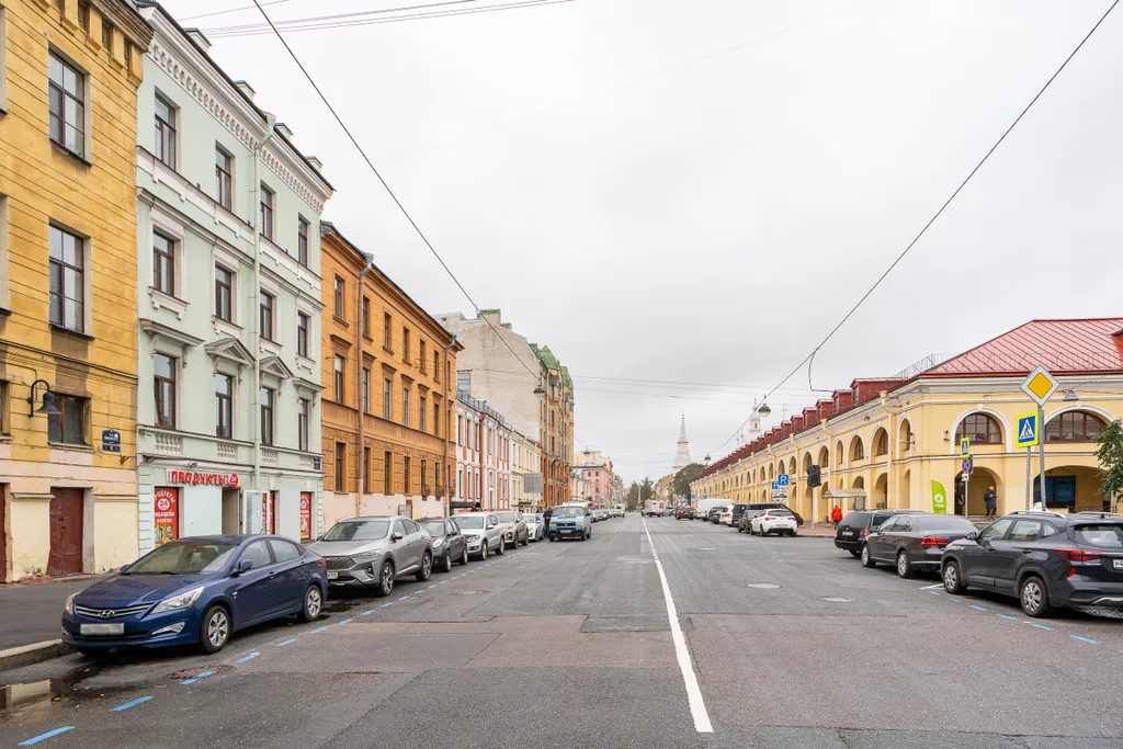 Дизайнерская квартира у набережной
