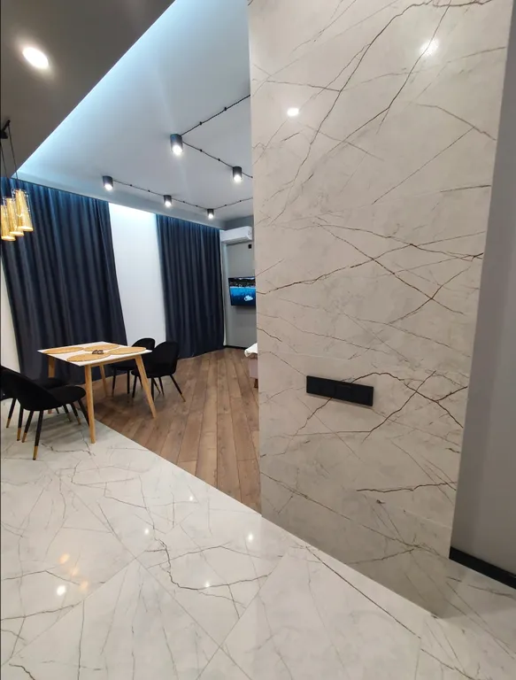 Пешеходная улица Советская закрытая территория аллея фонарей