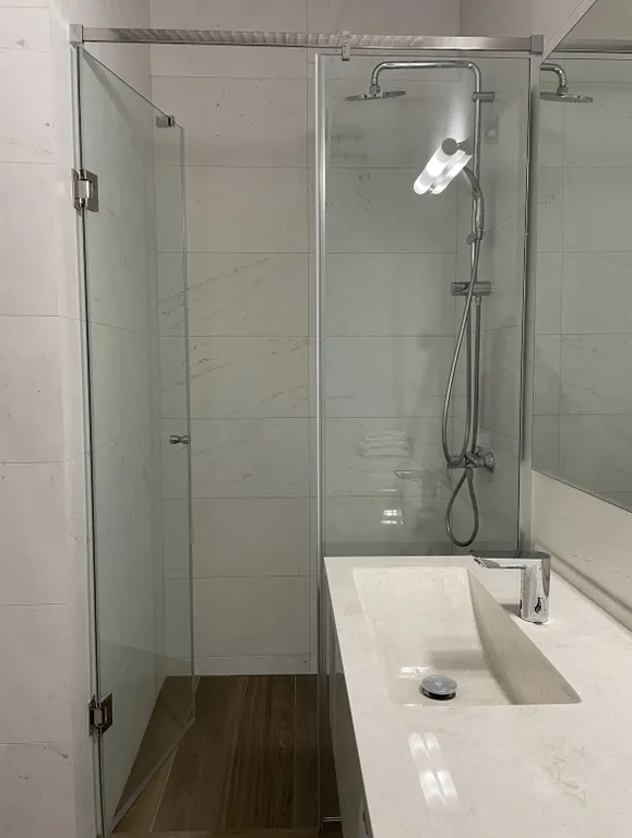 Скайплаза- Интурист