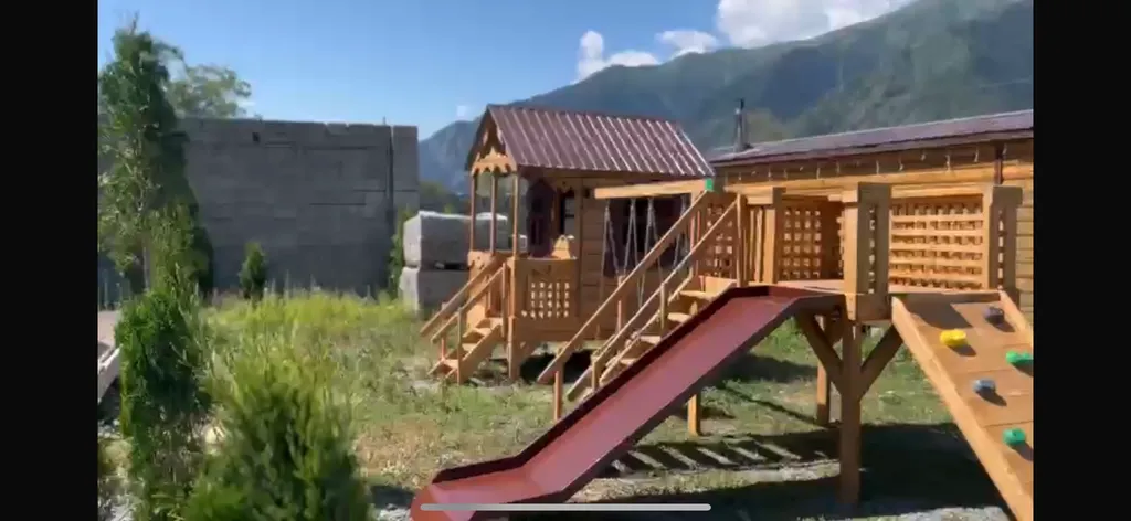 Домики с видом на горы