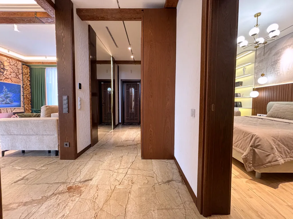 Шале Tech с подогреваемым бассейном и 4 спальнями