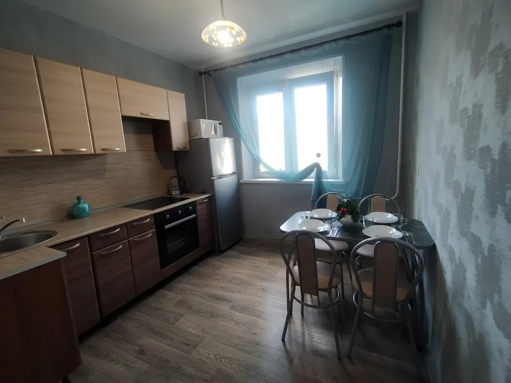 Квартира рядом с ТРЦ Родник