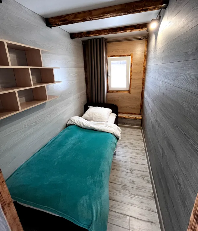 Домик №1 недалеко от подъёмника и других услуг курорта