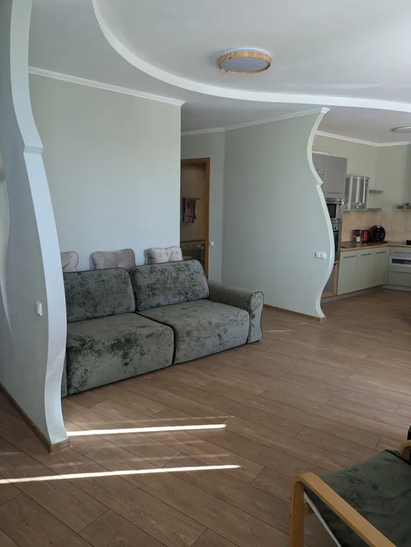 Квартира Просторная студия с видом на оперный театр — Екатеринбург