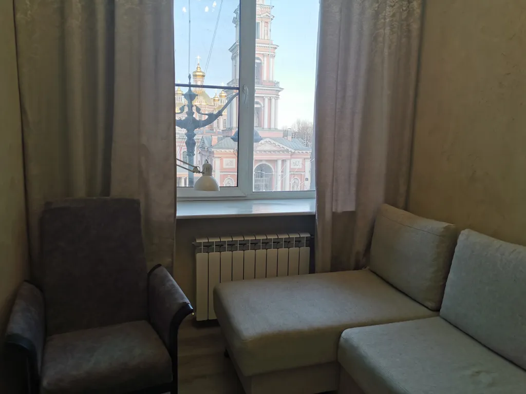 Комната в квартире, центр — аренда посуточно в Санкт-Петербург