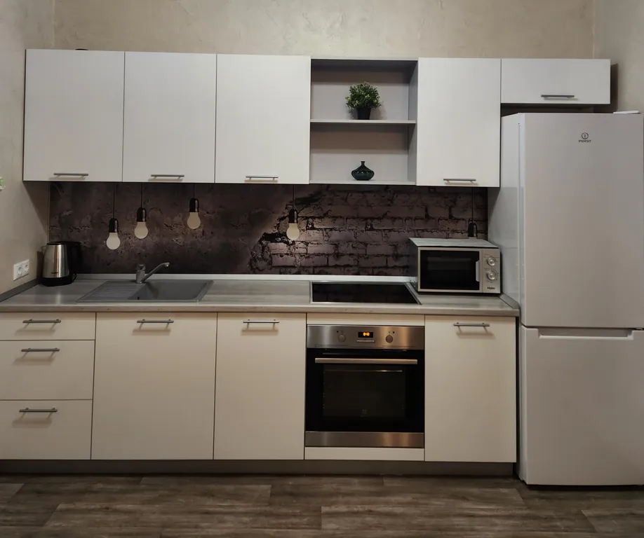 Уютная квартира в центре на берегу Иртыша