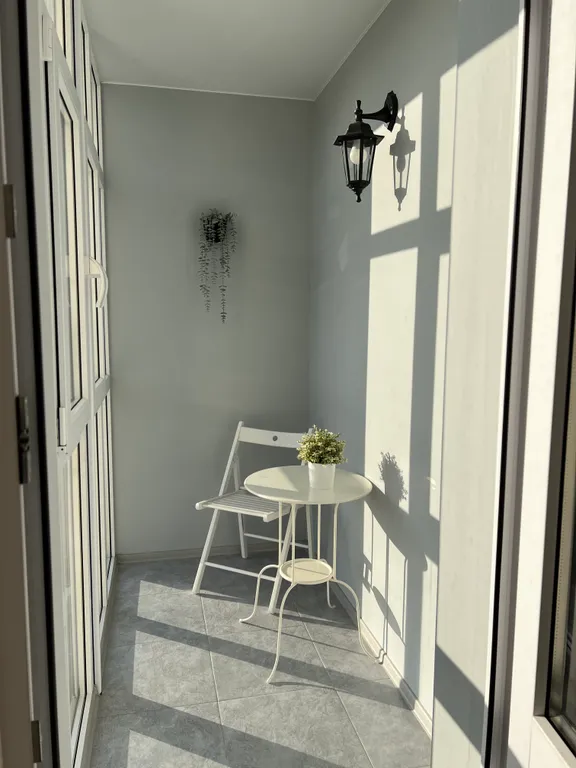 Современная квартира-студия в центре города рядом с ТЦ Восход