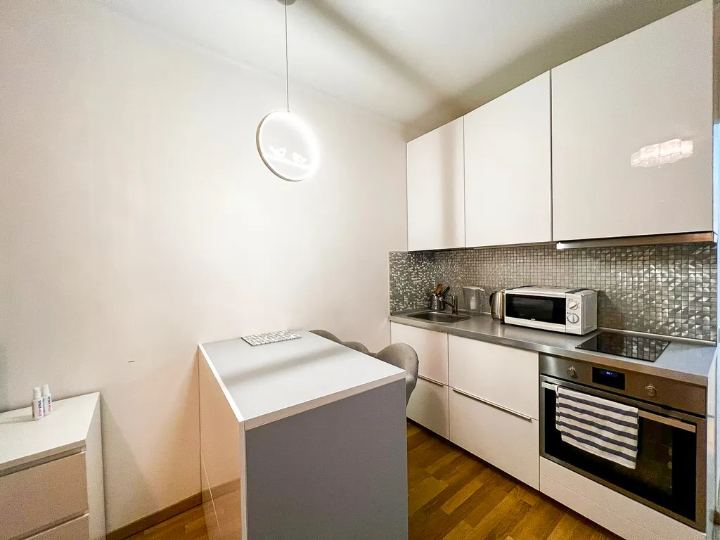 Прекрасная студия в новом доме