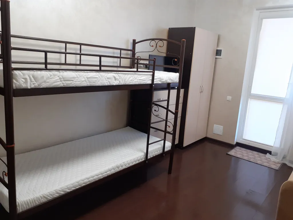 Уютные 4-х местные апартаменты с открытой террасой