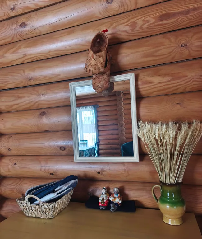 Уютный загородный дом с баней и прудом недалеко от моря