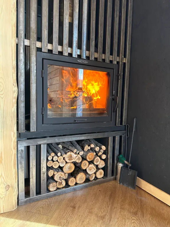 Коттедж 1-комнатный Дом — Таштагол