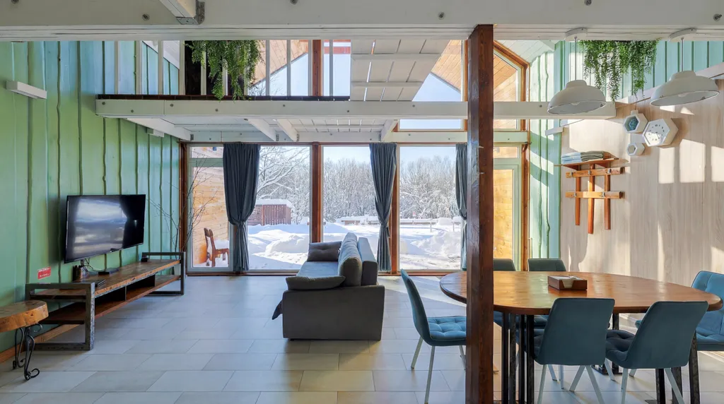 Двухэтажный коттедж с кондиционером, с видом на реку