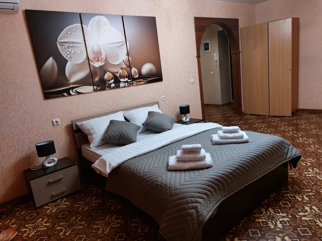 1-комнатная квартира в центре города Энгельса — аренда посуточно в Энгельс