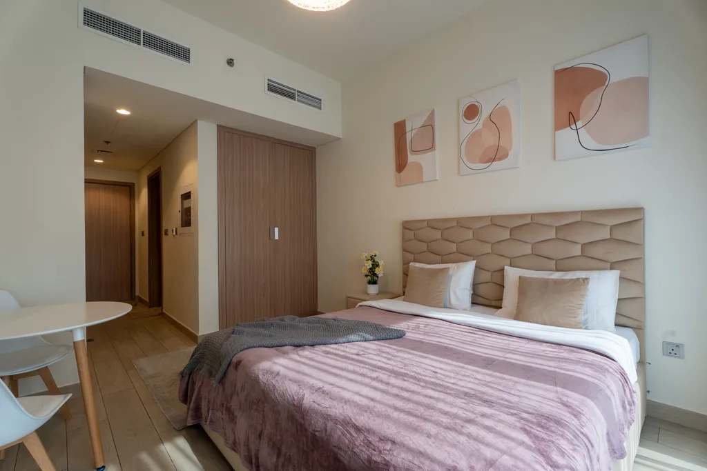 Уютная квартира, Азизи-Ривьера — аренда посуточно в Дубай