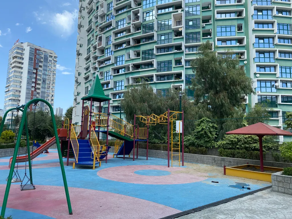 Квартира Квартира Сочи на ладони! Центр. Парковка. Кухня-гостиная и две спальни. — Сочи