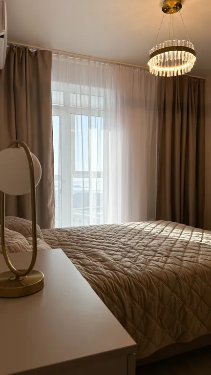 Квартира Шикарная, светлая, чистая студия в центре города с видом на Амур — аренда посуточно в Хабаровск