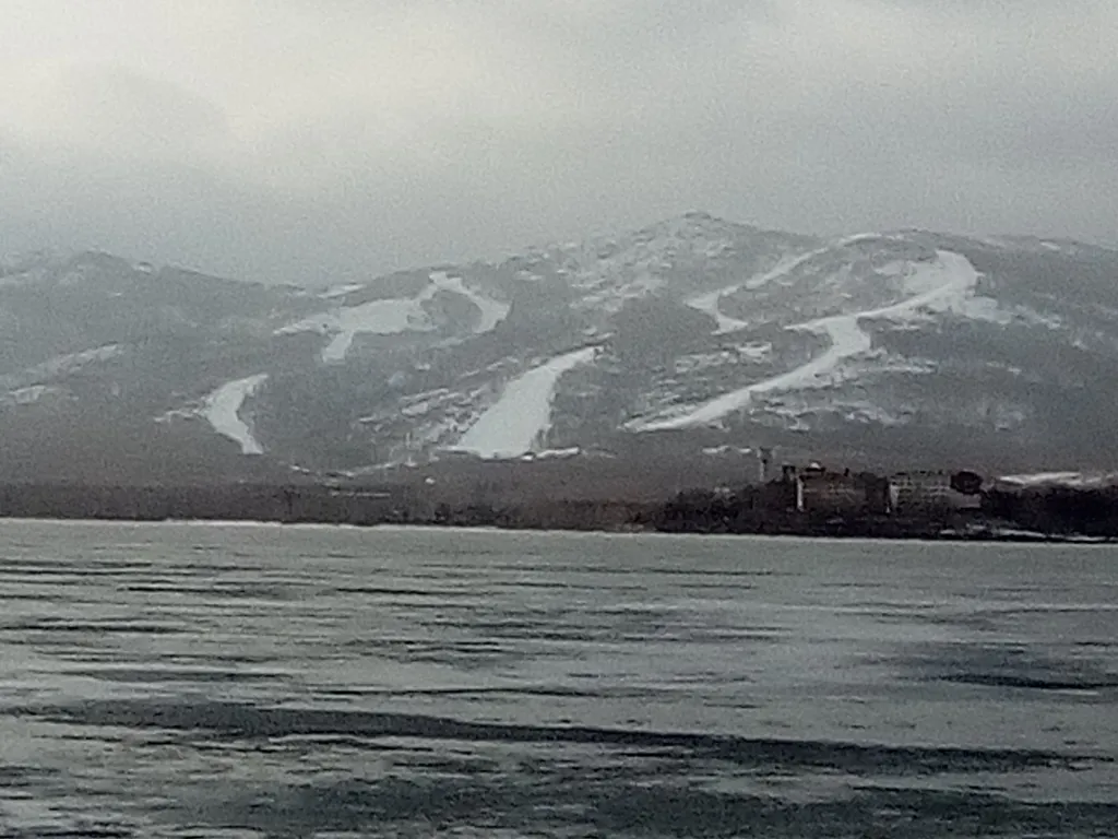 Квартира на берегу озера Банное