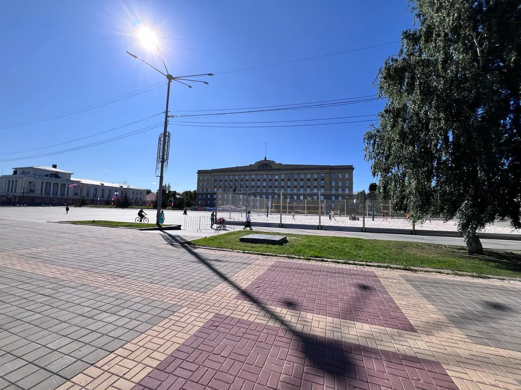 ПЛОЩАДЬ ЛЕНИНА, ЦЕНТР