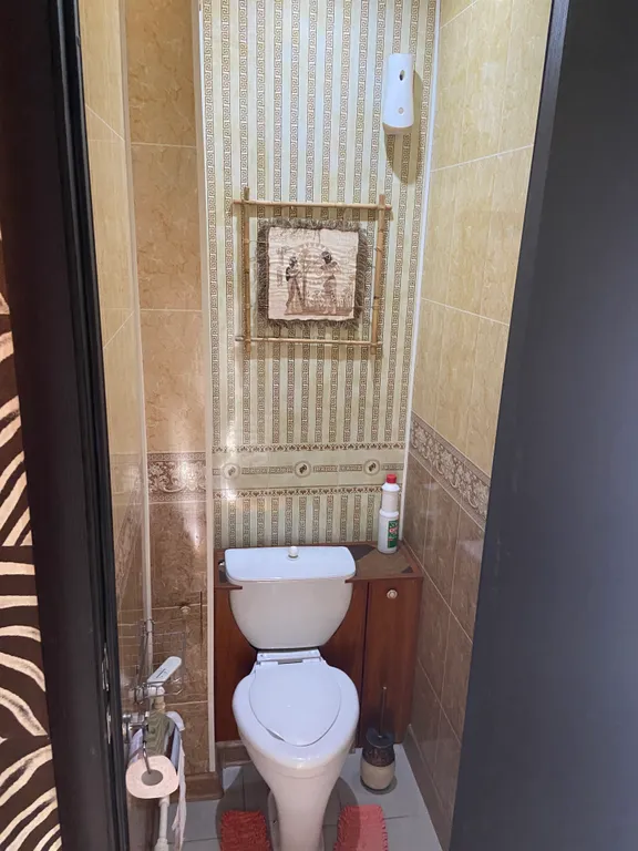 Чистая, уютная квартира в центре города, с хорошим ремонтом