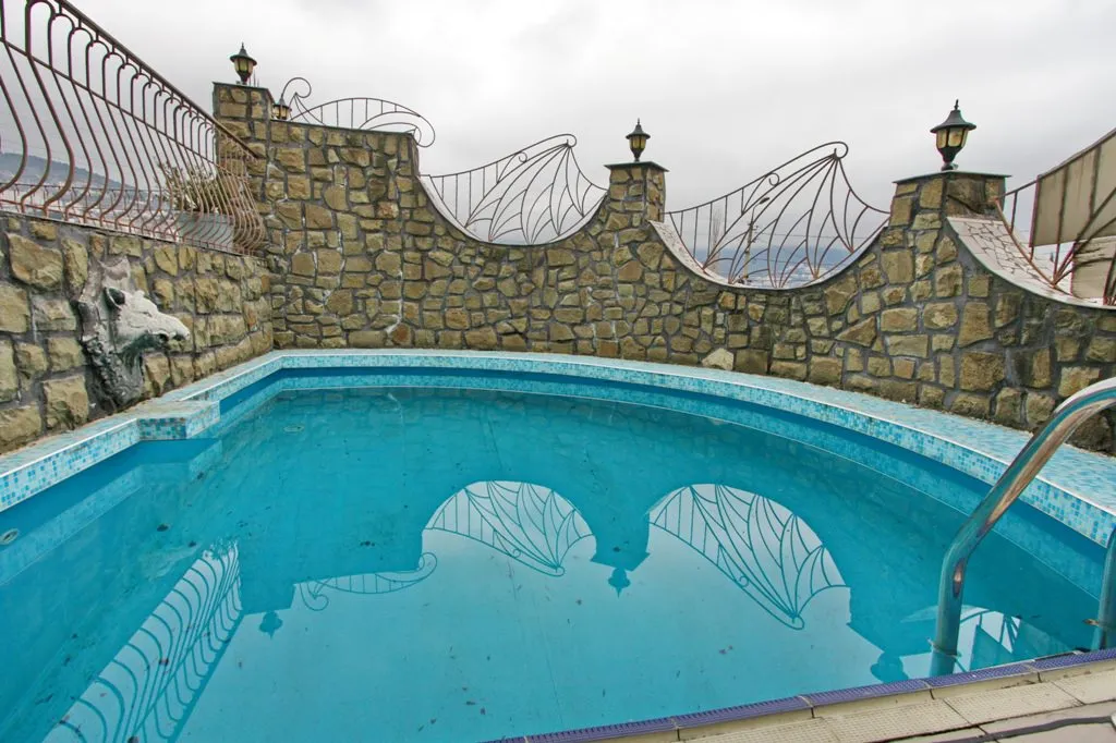 Дом в центре с видом на море