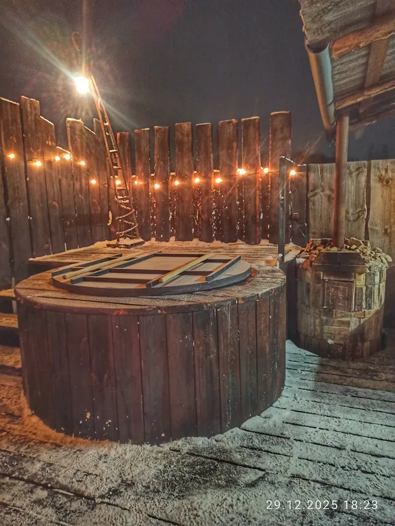 Коттедж Домик с характером — Белоозёрский