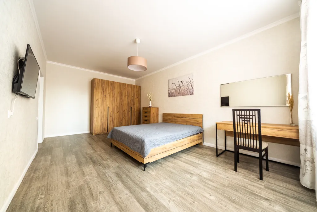 Просторная квартира со свежим ремонтом на Взлетке