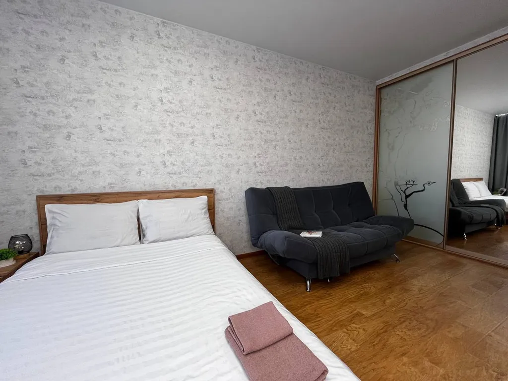 Просторная однокомнатная квартира в районе Набережной Грина