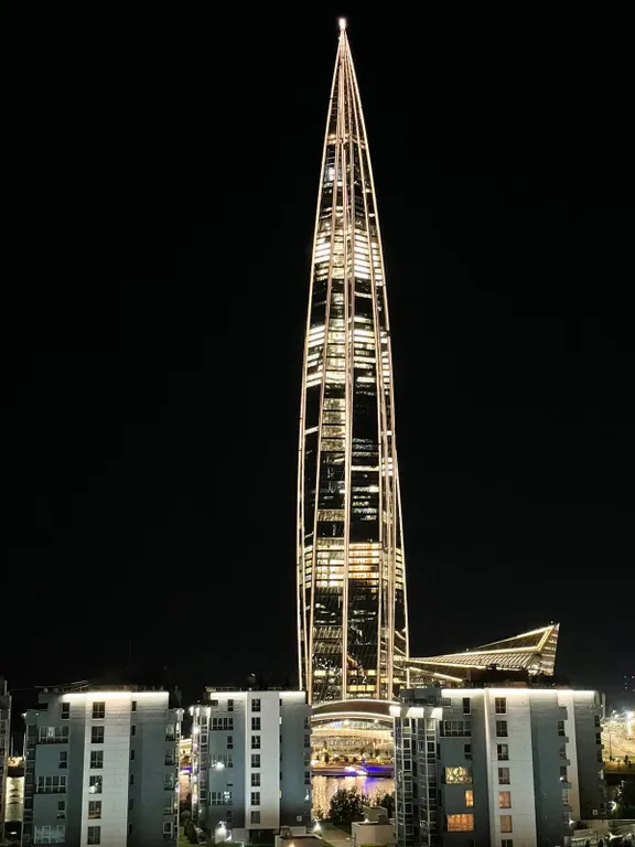 Уютная квартира с видом на парк 300-летия, на лахта-холл, башню газпрома