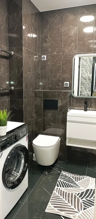 Светлая евродвухкомнатная в самом центре