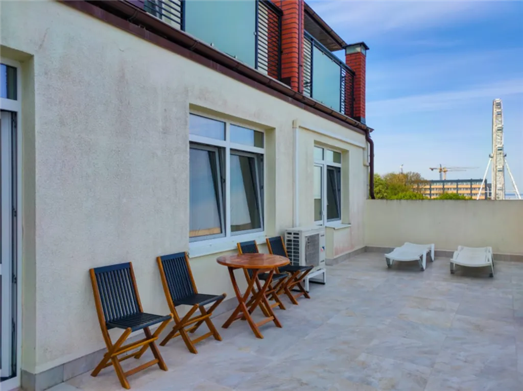 Люкс двухкомнатный с прямым видом на море и балконом (Корп.В)