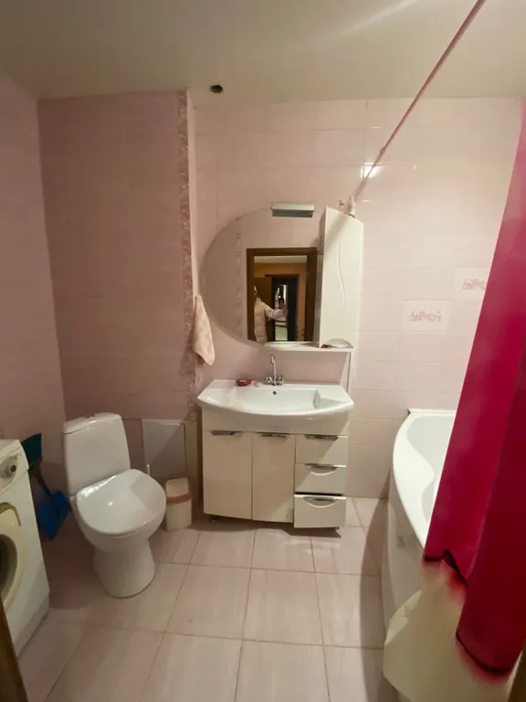 2-комнатная квартира у Лопатинского сада в самом центре