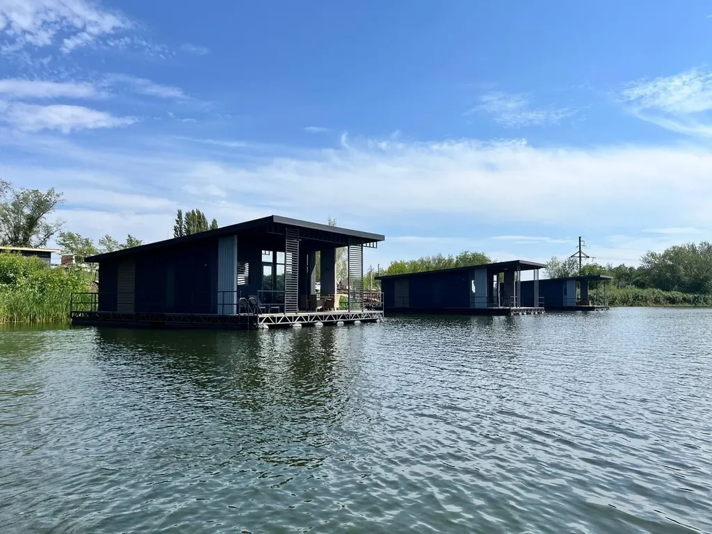 Коттедж Дом Выпь нa pеке Cаpатoвка — аренда посуточно в Энгельс