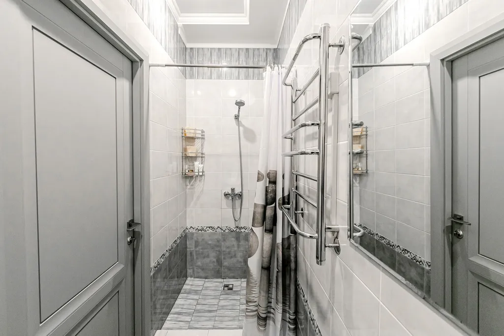 Трёхкомнатная квартира с евроремонтом в новом двухэтажном здании