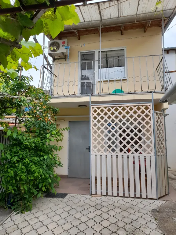 Домик для отдыха в тихом дворе