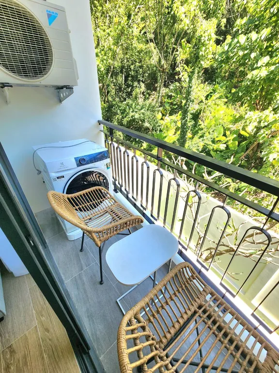 Новые апартаменты у пляжа Карон 2